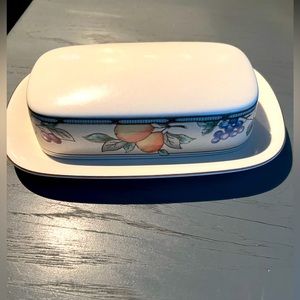 Mikasa Garden Harvest butter dish